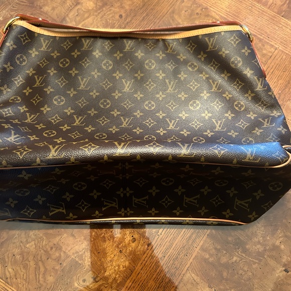 LV PURSE EXCEPTIONAL CONDITION - Picture 8 of 15